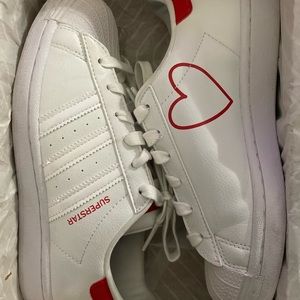 Limited Addition Superstar ❤️ Adidas